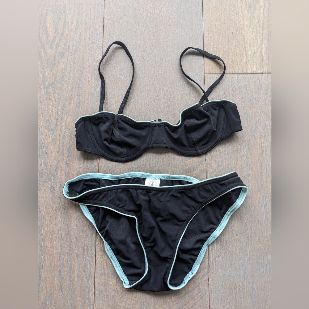 Calvin Klein Bikini, Top Size 36B/C, Bottom Size 40/12, Black Aqua with Trim